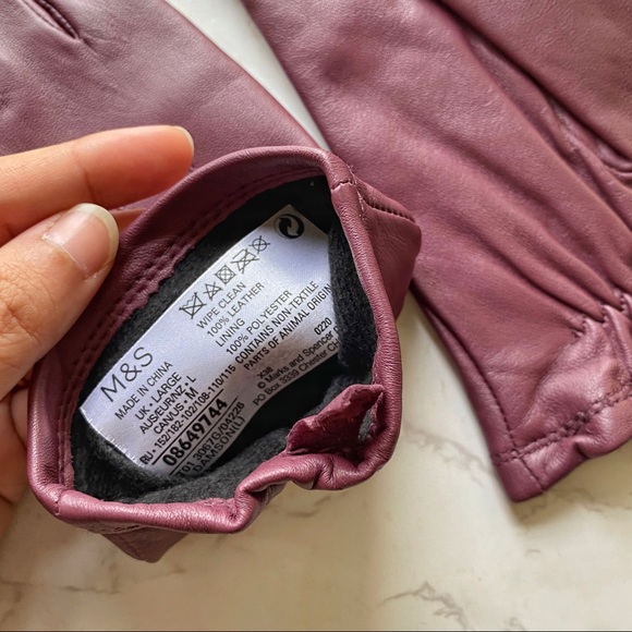Marks and Spencer Fine Leather Gloves - Damson Color - Picture 5 of 5